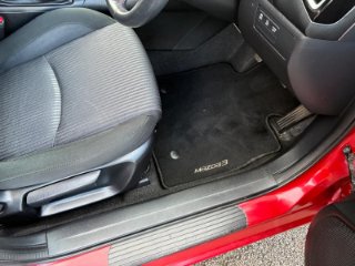/photos/12573/0271279e-30ff-ee79-2671-728d29bc89af_i320x240.jpg